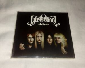 girlschool – believe – paper sleeve (duplo)