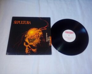 sepultura – beneath the remains